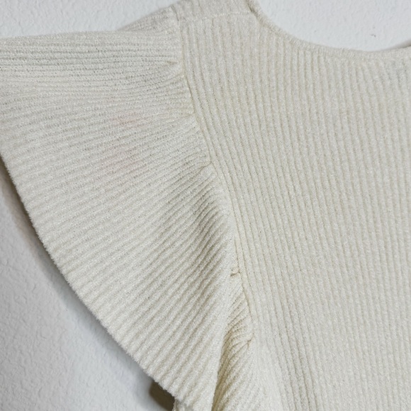 Free People one ruffle sleeve soft cream color blouse shirt size small - Picture 5 of 6